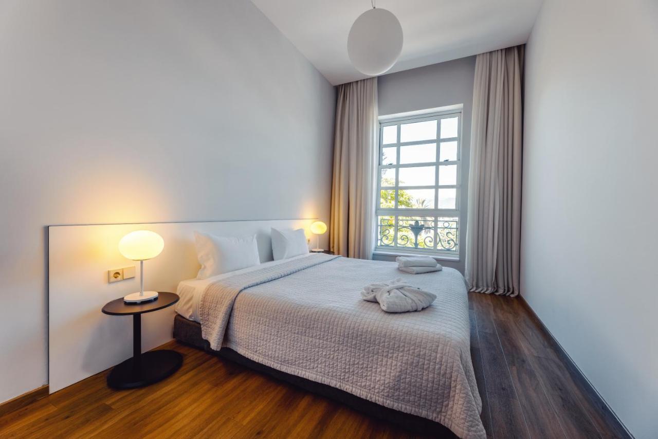 Le Port Boutique Apart Hotel Батуми Екстериор снимка