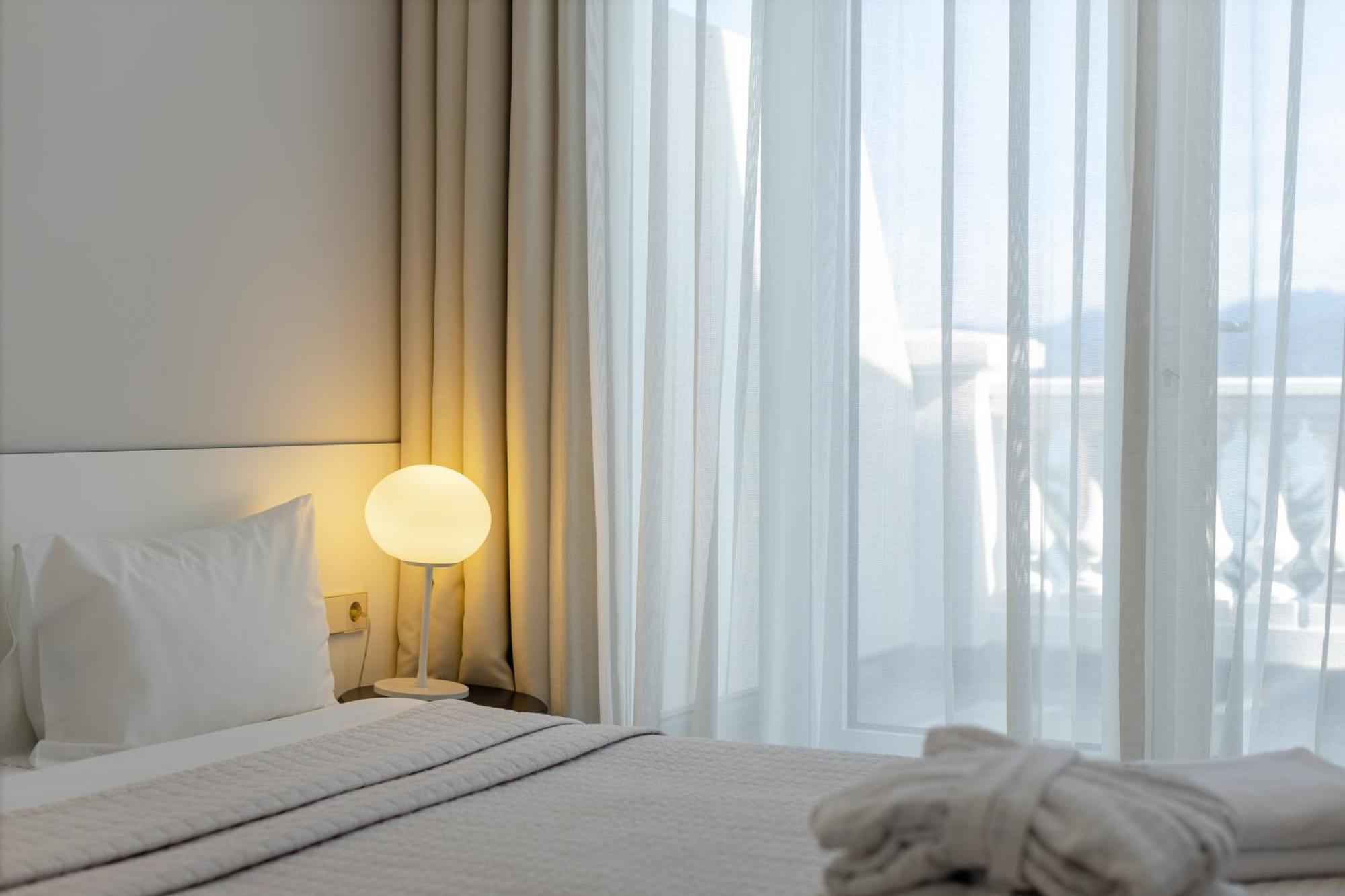 Le Port Boutique Apart Hotel Батуми Екстериор снимка